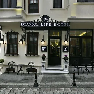 Life (adults Only) Istanboel