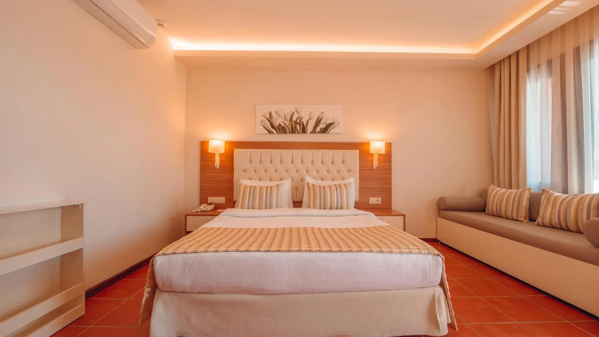 Sundia By Liberty Suncity Oludeniz Hotel